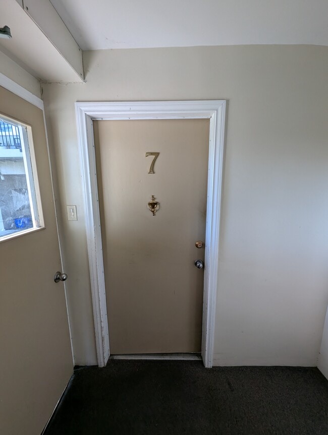 Photo - 1860 Crescent Rd Unit 7