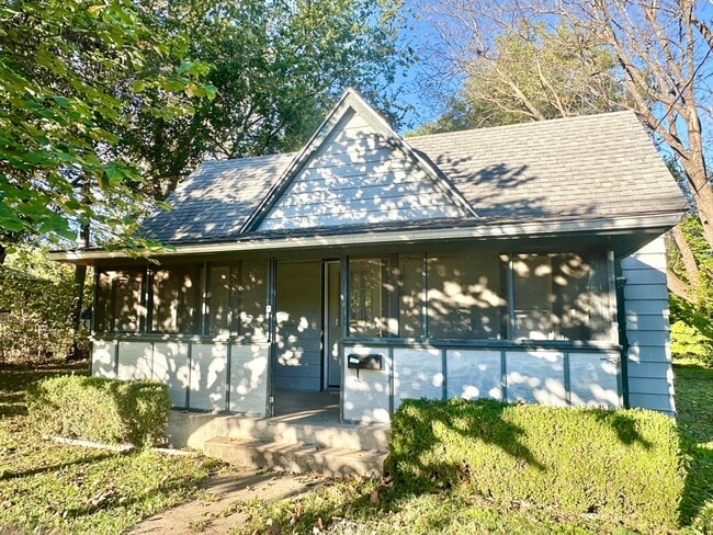 Building Photo - Adorable 2 Bed/ 1 Bath Home in Republic, MO!