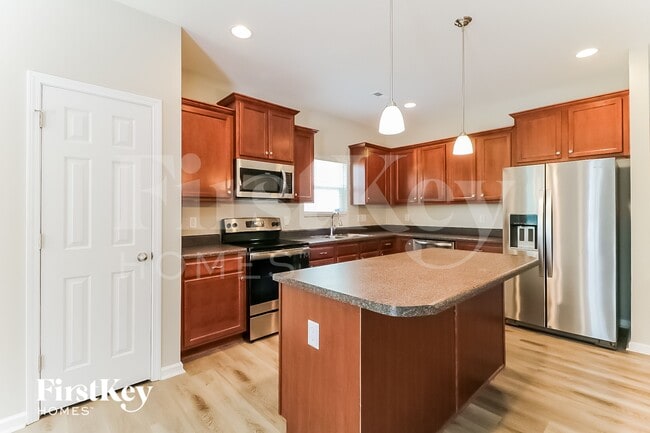 Photo - 6328 Bunker Hill Dr