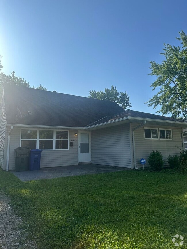 Building Photo - 4 Bedroom 2 Bathroom Home for Rent in East...