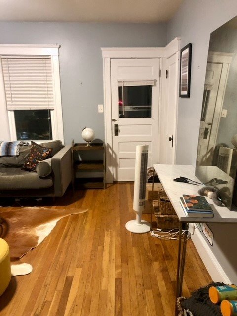 Photo - 64 Endicott St Unidad 2nd Floor
