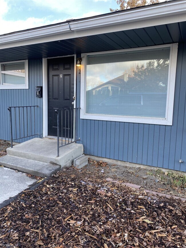 Photo - 2 br, 1 bath Triplex - 515 East Carlisle A...