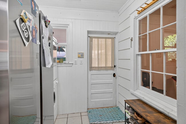 Photo - 712 Shell St