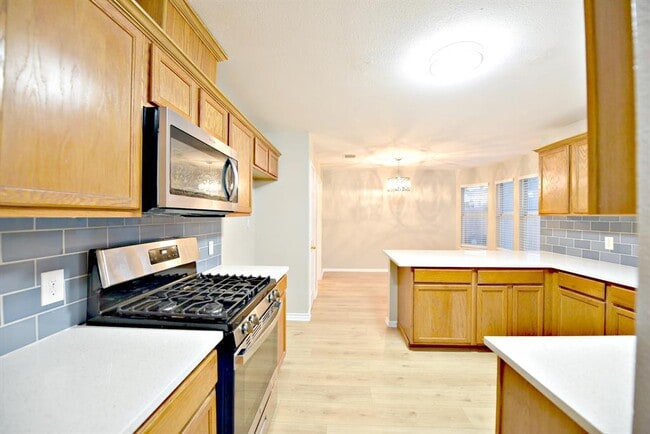 Building Photo - 610 Sparkling Brook Ln Rental
