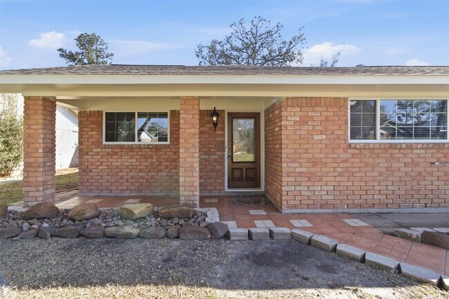 Photo - 9523 Bundy Ln