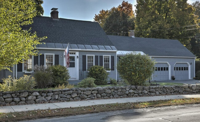 Photo - 35 Hastings Ave