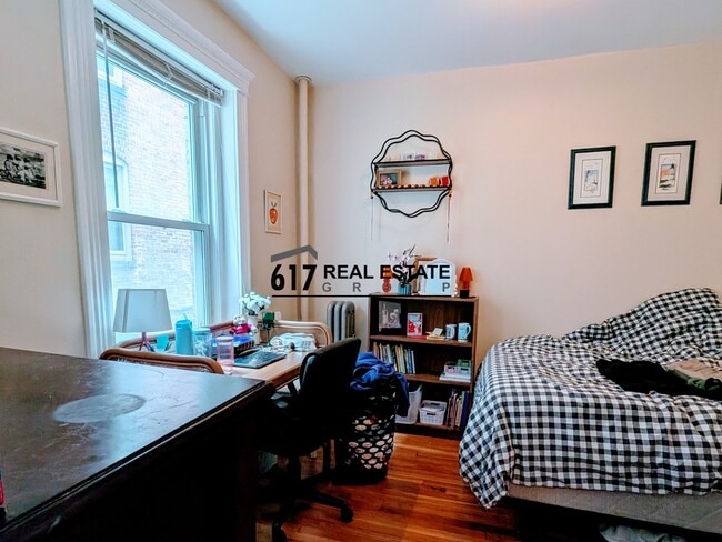 Photo - 16 Fuller St Unit 1