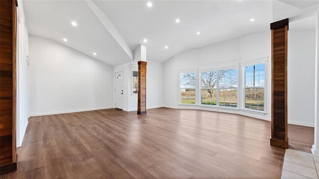 Photo - 5748 N Graham Rd