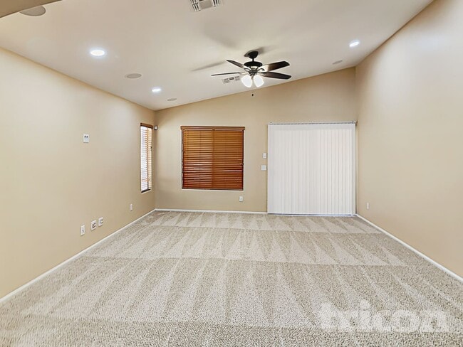 Photo - 2929 S 162nd Ln