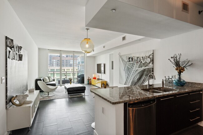 Photo - 951 Brickell Ave Unit 3700