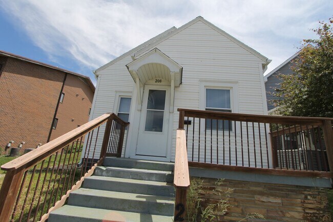 West Point cozy. Make this one bedroom ho... - West Point cozy.  Make this one bedroom ho...