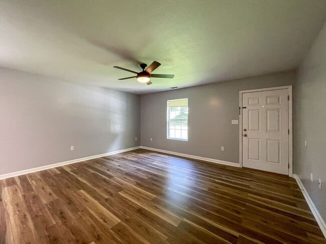 Photo - 159 State St