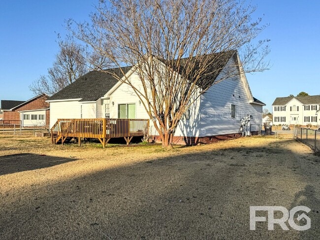 Photo - 103 Thomick Pl