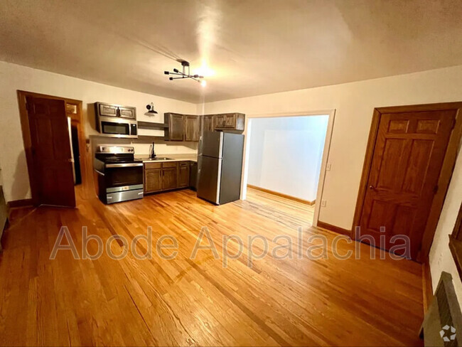 Building Photo - 116 Cumberland Ct Unit #3 Rental