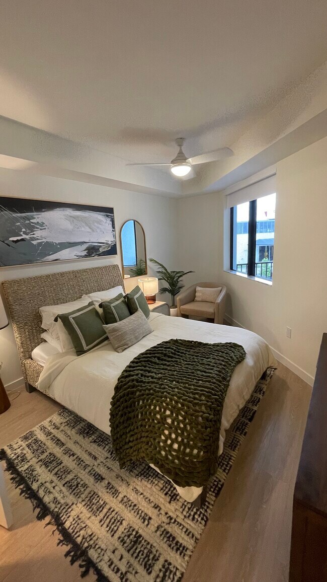 Photo - 2420 NE 197th St Unidad A8