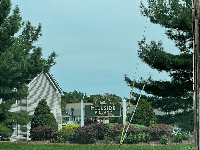 Building Photo - 100 Hillside Dr Unit C8 Rental
