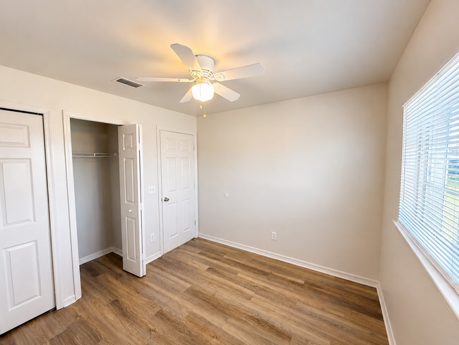Photo - COZY 3 bed 2 bath lehigh