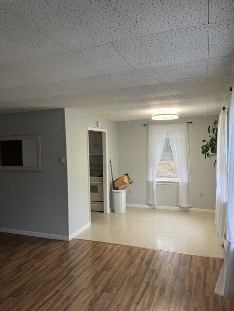 Photo - 326 Vine St Apartments Unit D