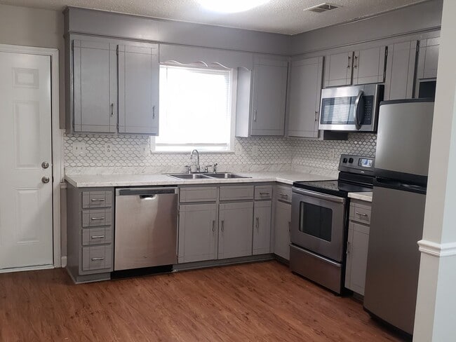 Photo - Adorable 3 Bedroom Home in Hemby Bridge!
