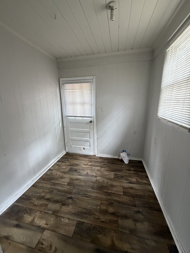 Photo - 164 Nelson St