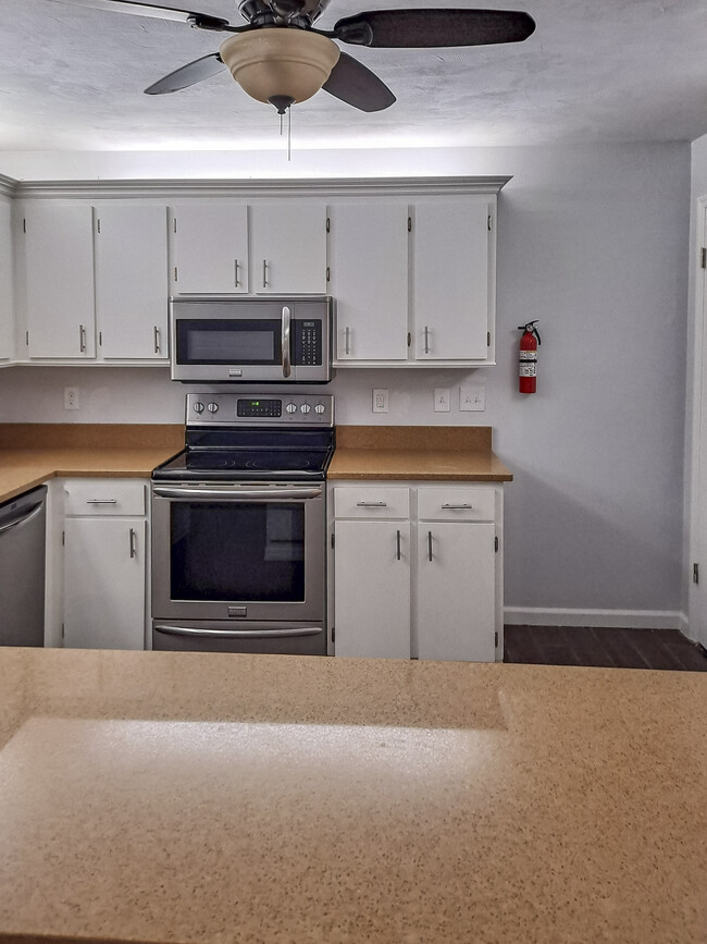 Photo - 1155 Buttermilk Ln