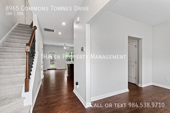 8965 Commons Townes Dr