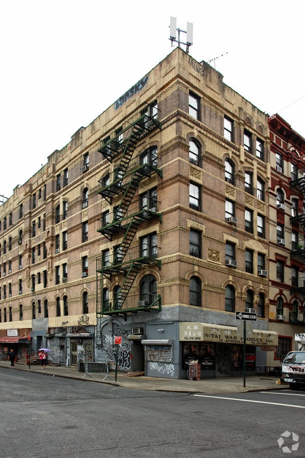 Photo - 26 Jefferson St Apartments