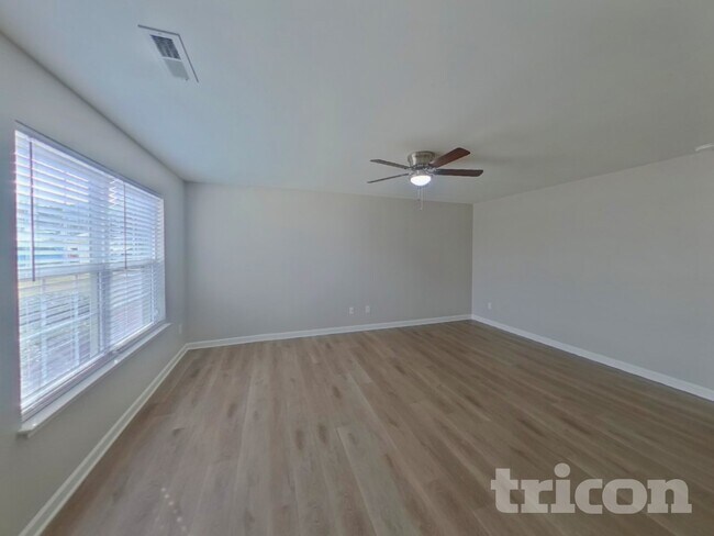 Photo - 9339 Bradstreet Commons Way