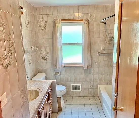 Photo - 7741 W Argyle St