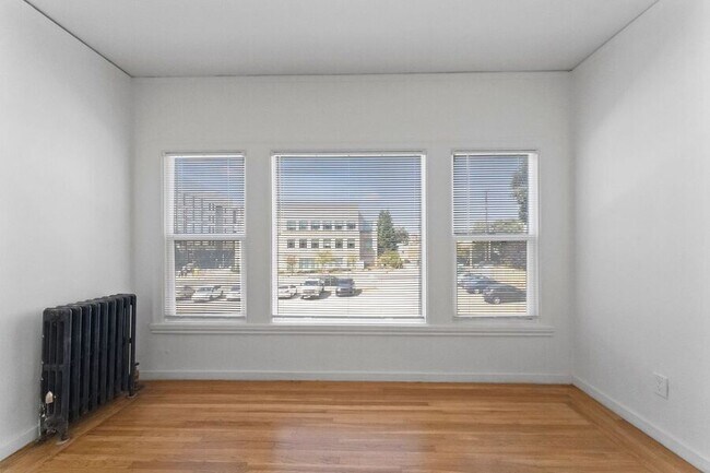 Photo - 1856 Spruce St Unit 05