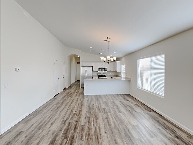 Photo - 35042 N Aubrac Cir