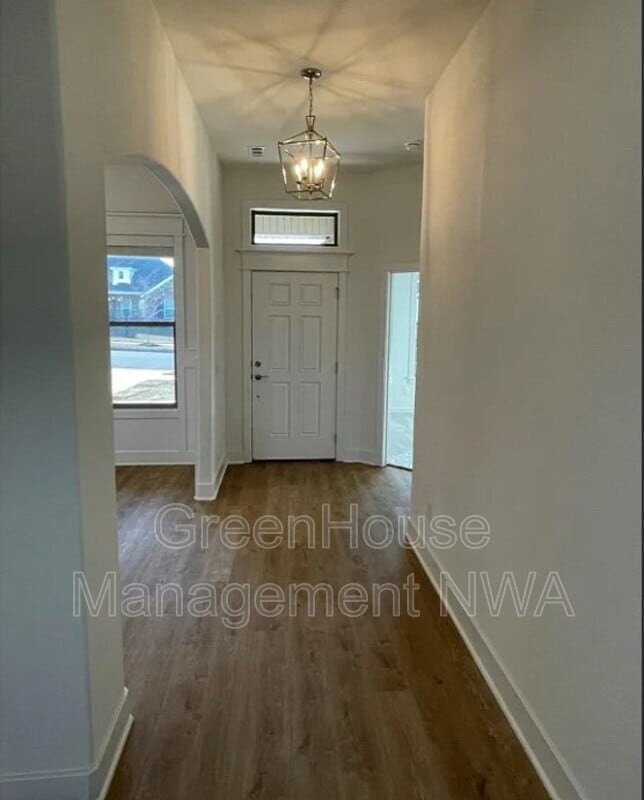 Photo - 1574 N Pershing St