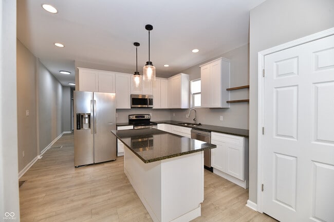 Photo - 1338 Barth Ave