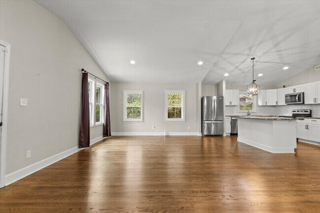 Photo - 805 Rison Ave NE