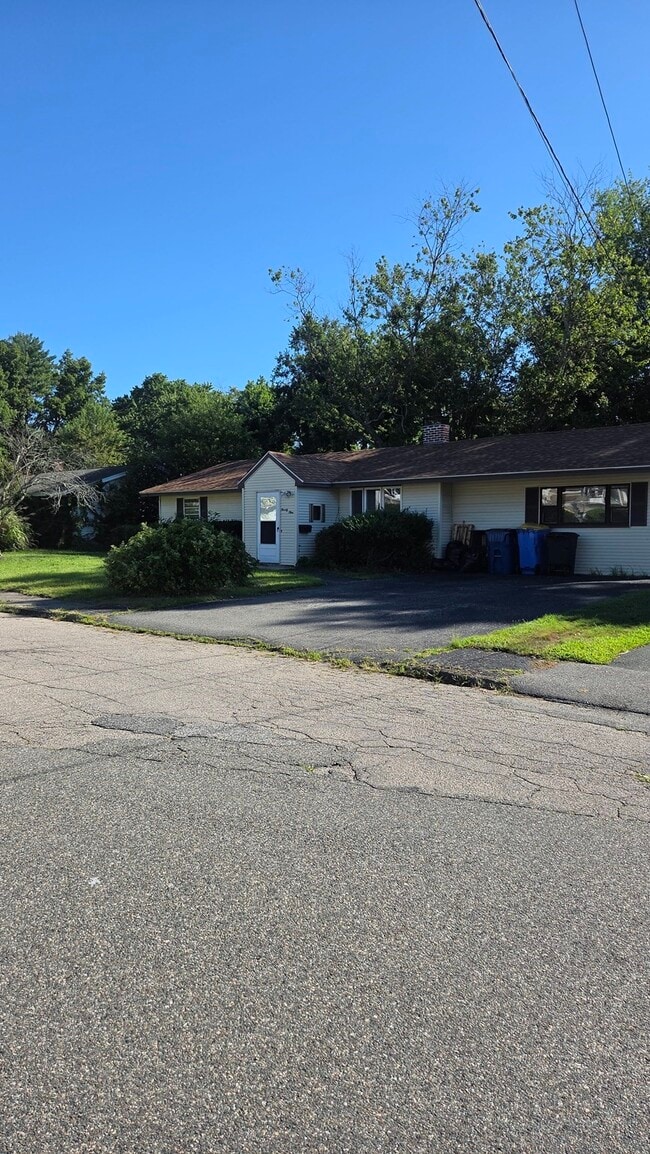 23 McDevitt Rd