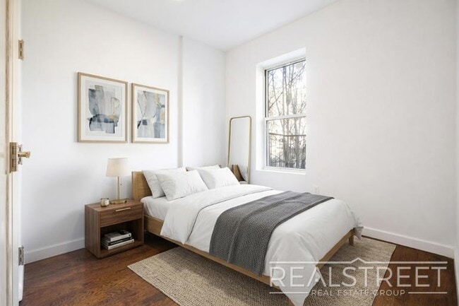 Photo - 3 BED 1.5 Bath in Bed Stuy Unidad 3F