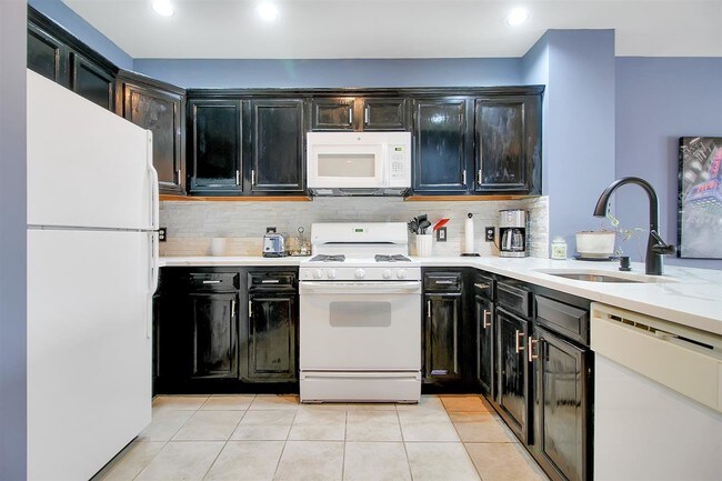 Photo - 142 The Promenade