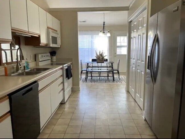 Photo - 3608 B Palmer Dr