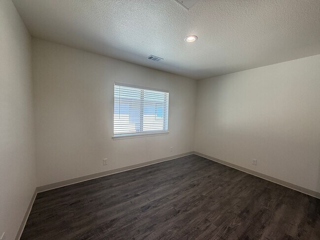Photo - Free Month of Rent for Move in before Dec 1st - Brand New Upstairs 3 Bedroom Apartment with a View Unidad 208