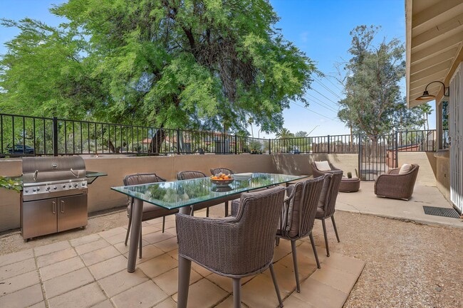 Photo - 1529 E Glenn St