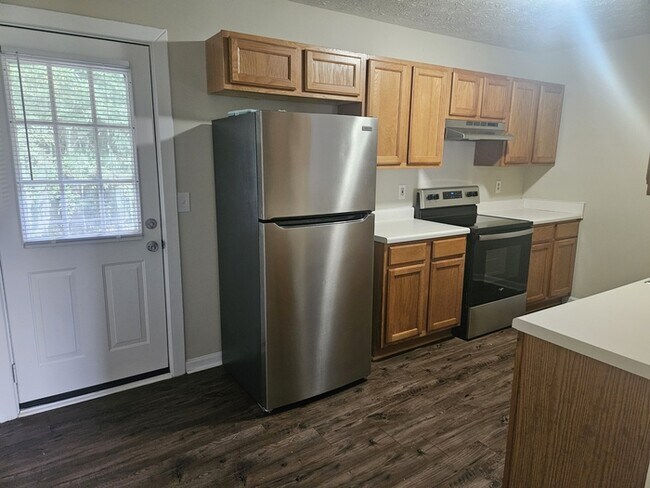 Photo - 1081 Micha Way