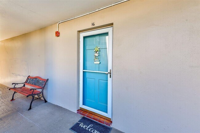 Photo - 10215 Regal Dr Unidad 16