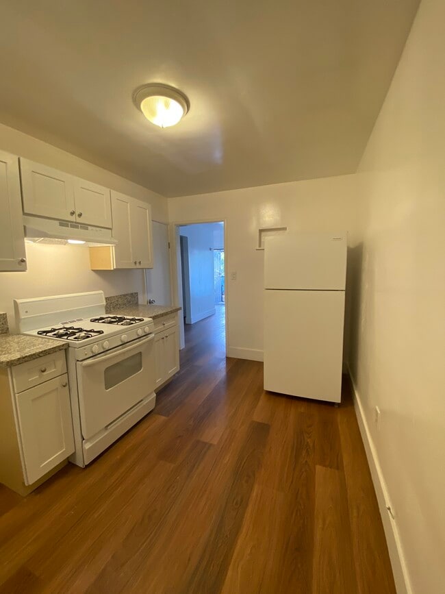 Photo - 3402 Mayfair Dr S