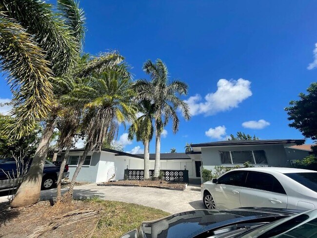 Photo - 533 S Rainbow Dr Unit 533