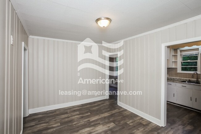 Photo - 608 S Bonham Rd
