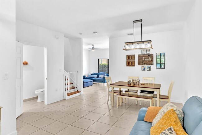 Photo - 4668 Banker Ter