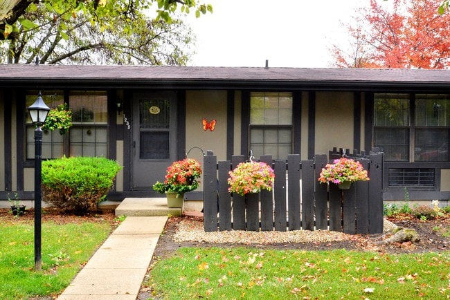 Photo - Aster Court Apartments