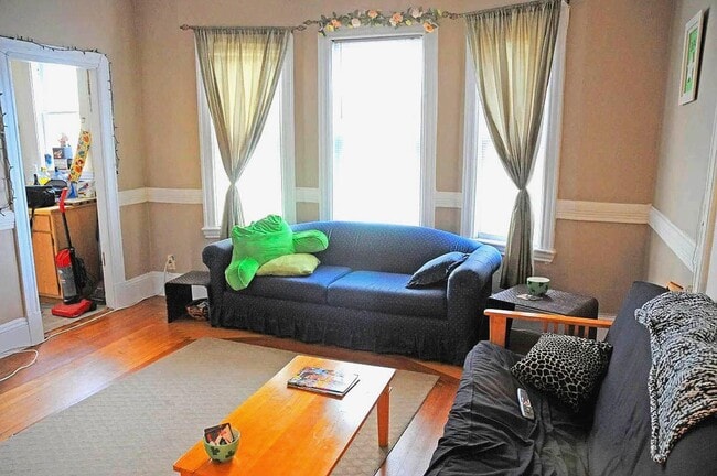 Photo - 539 Washington St Unit 2