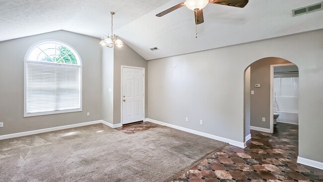 Photo - 14968 Cambridge Ln