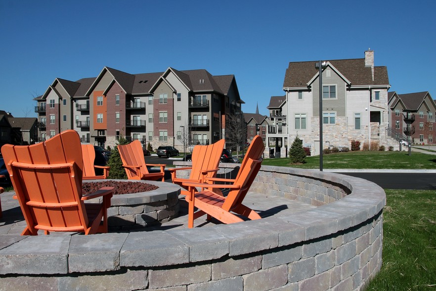 The Woodlands Apartments For Rent in Menomonee Falls, WI